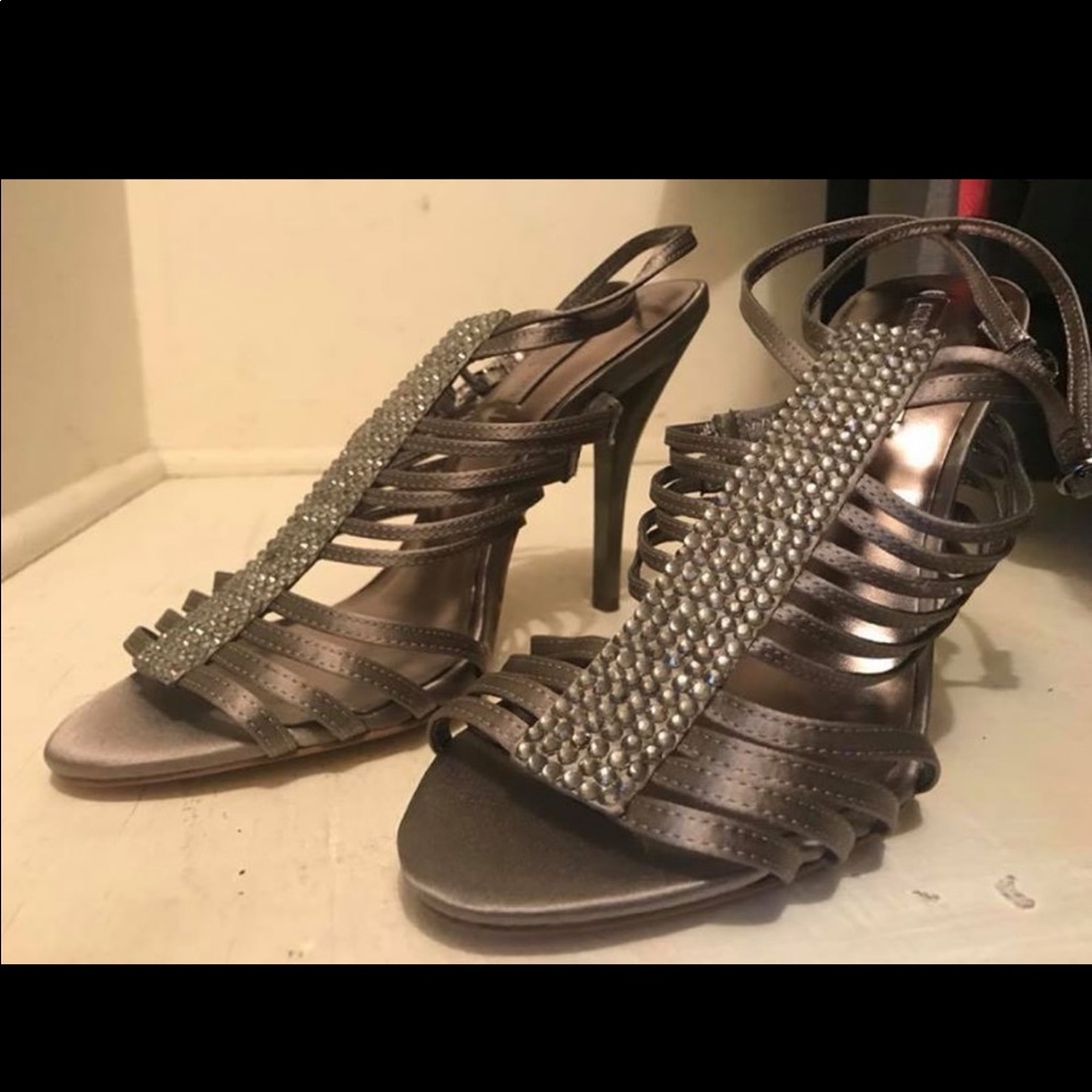 BCBG Warm gray strappy heels 9.5 NEW